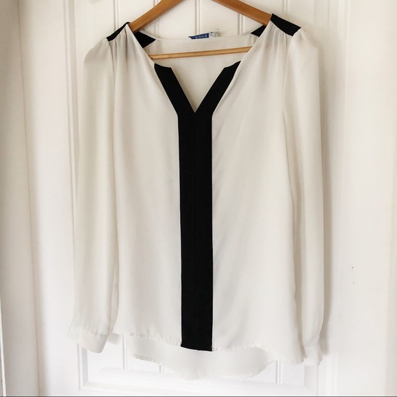 Ricki's Tops - 🍓 3/$30 - RICKI’S black and white blouse - size 0
